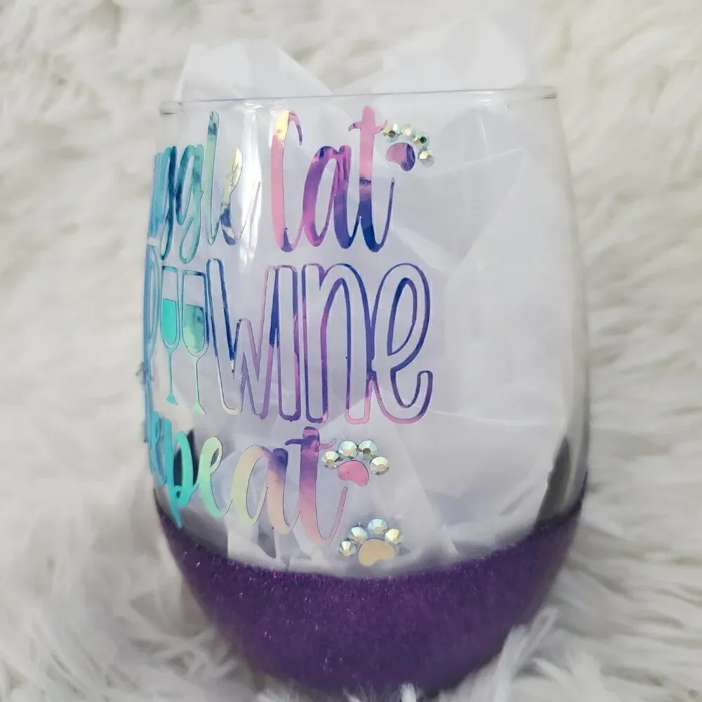 Cat Mom Wine Glass, Fur Mama Tumbler, Gift For Cat Lovers